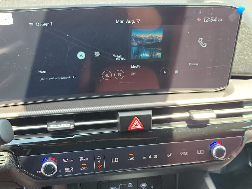 New 2026 Kia Sportage SX FWD image 15
