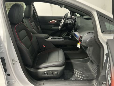 New 2025 Chevrolet Equinox EV RS w/ Active Safety Package 3 AWD/4WD image 34