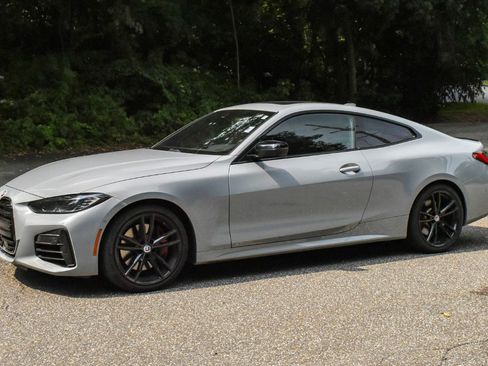 Used 2023 BMW 440i xDrive Coupe w/ Premium Package AWD/4WD image 3