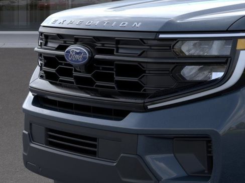 New 2026 Ford Expedition Max Active RWD image 17
