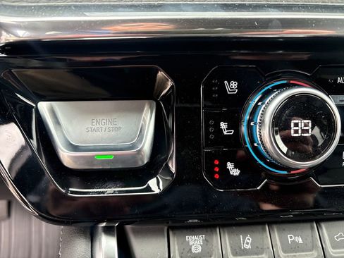 New 2025 GMC Sierra 2500 Denali w/ Denali Reserve Package image 27