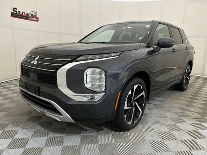 Used 2024 Mitsubishi Outlander SE