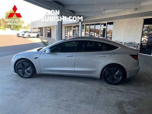 Used 2018 Tesla Model 3 Long Range image 6