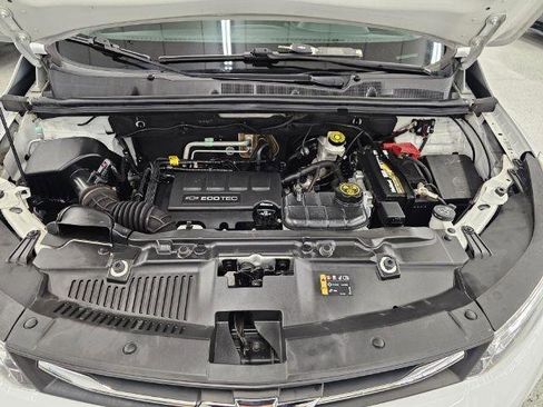 Used 2020 Chevrolet Trax LS w/ Tint and Cruise Package AWD/4WD image 37