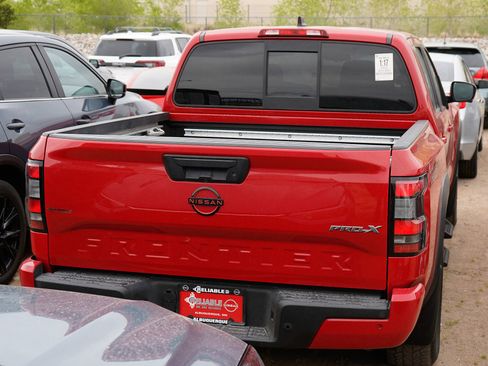 Used 2022 Nissan Frontier Pro-X RWD image 8