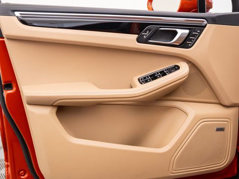 Certified 2022 Porsche Macan GTS image 13