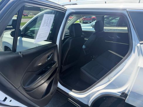 Used 2023 GMC Terrain Denali w/ Denali Premium Package AWD/4WD image 11