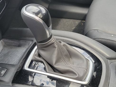 Used 2019 Nissan Rogue SL w/ Premium Package AWD/4WD image 23