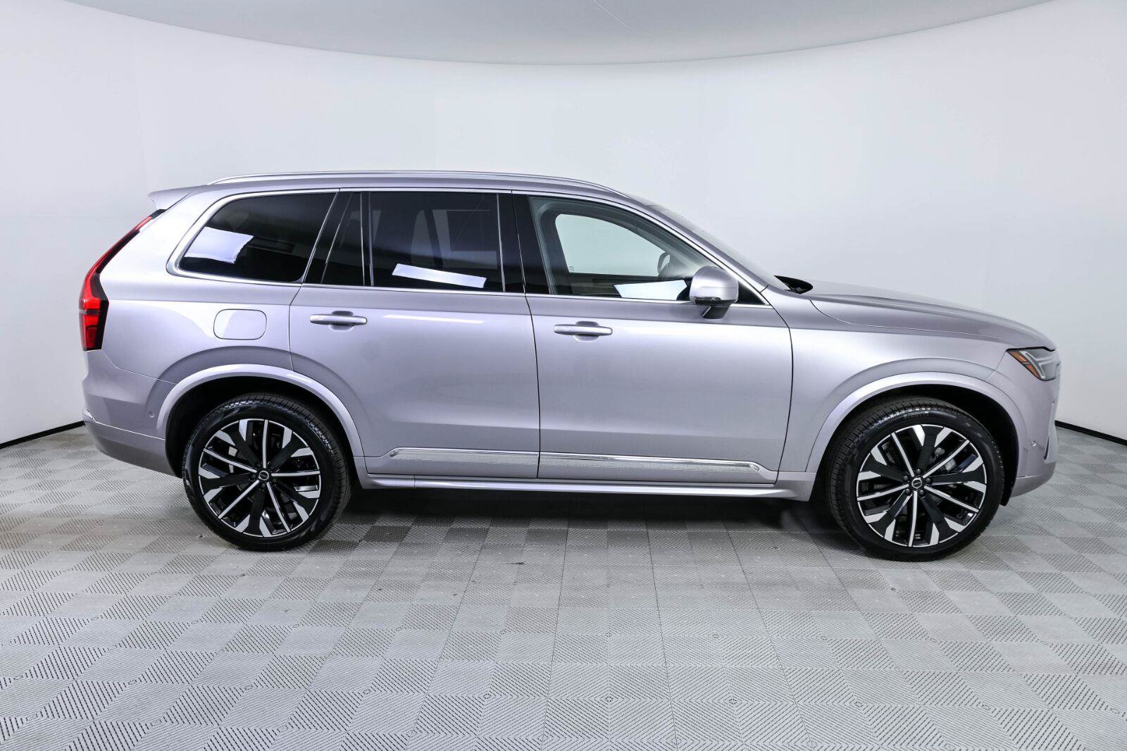 Used 2026 Volvo XC90 B6 Plus AWD/4WD image 28