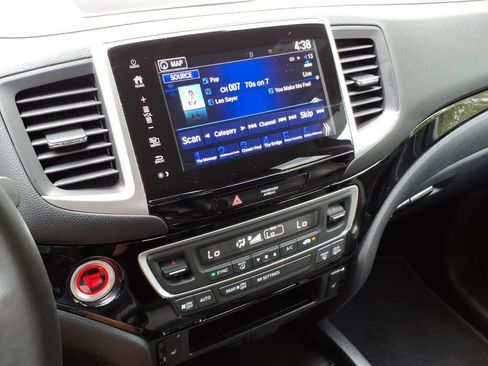 Used 2020 Honda Ridgeline RTL-E image 16