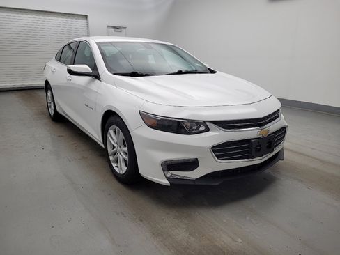 Used 2018 Chevrolet Malibu LT image 13