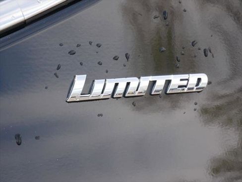Certified 2025 Toyota Tundra Limited AWD/4WD image 10