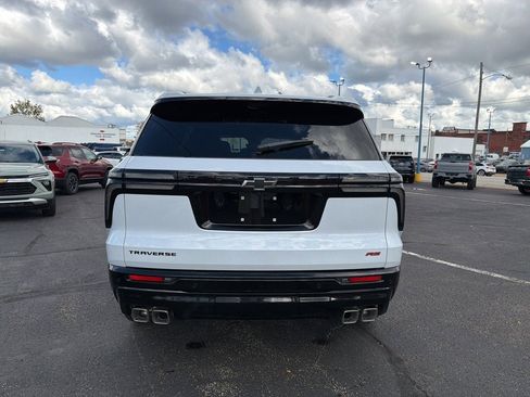 New 2026 Chevrolet Traverse RS w/ LPO, Floor Liner Package image 6