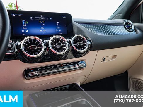 Used 2025 Mercedes-Benz GLA 250 image 39
