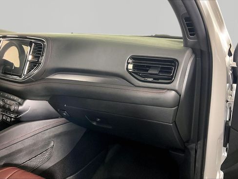Used 2023 Dodge Durango GT AWD/4WD image 15
