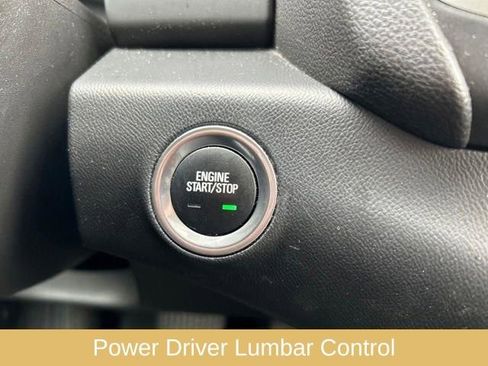 Used 2023 GMC Terrain SLT image 30