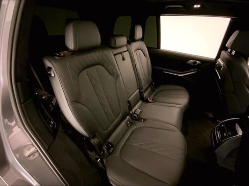 Used 2024 BMW X7 M60i w/ Executive Package AWD/4WD image 15