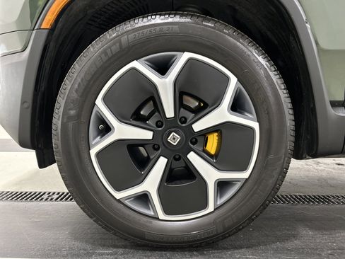 Used 2022 Rivian R1T Adventure AWD/4WD image 9