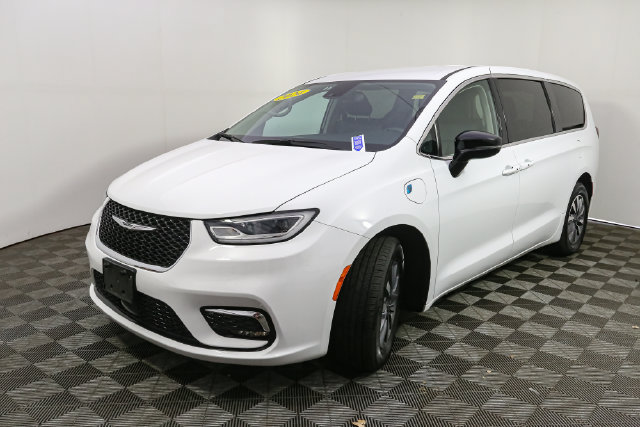 Used 2024 Chrysler Pacifica Limited FWD image 5