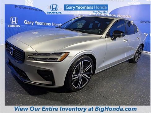 Used 2022 Volvo S60 B5 R-Design w/ Advanced Package image 8