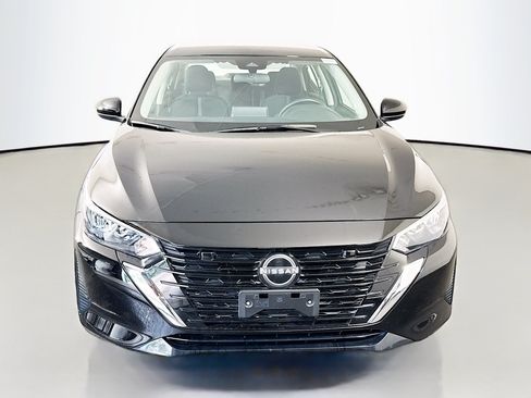 Used 2025 Nissan Sentra SV FWD image 2