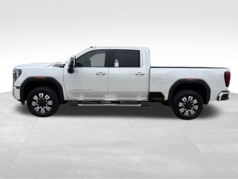 Certified 2025 GMC Sierra 2500 Denali AWD/4WD image 2