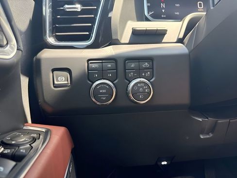 New 2026 GMC Sierra 3500 Denali Ultimate AWD/4WD image 26