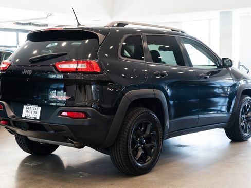 Used 2015 Jeep Cherokee Trailhawk w/ Comfort/Convenience Group image 4
