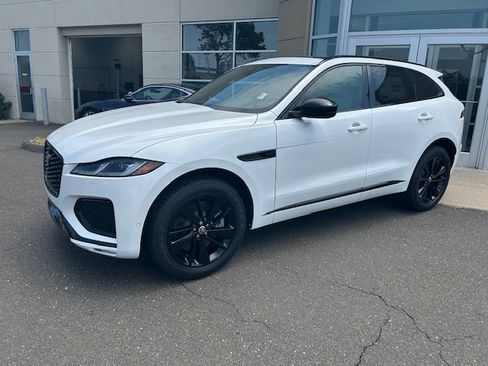 New 2026 Jaguar F-PACE R-Dynamic S image 2