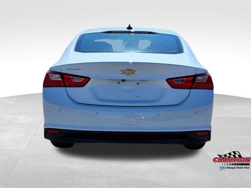 Used 2025 Chevrolet Malibu LS w/ Driver Confidence Package image 8