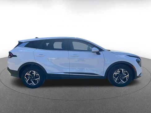 Used 2025 Kia Sportage LX FWD image 18