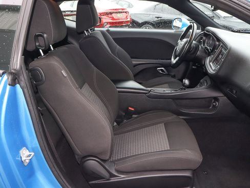 Used 2023 Dodge Challenger SXT image 22