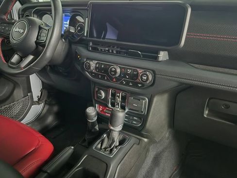 Used 2024 Jeep Wrangler Unlimited Rubicon 392 AWD/4WD image 35