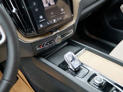 New 2026 Volvo XC60 B5 Core w/ Protection Package AWD/4WD image 16