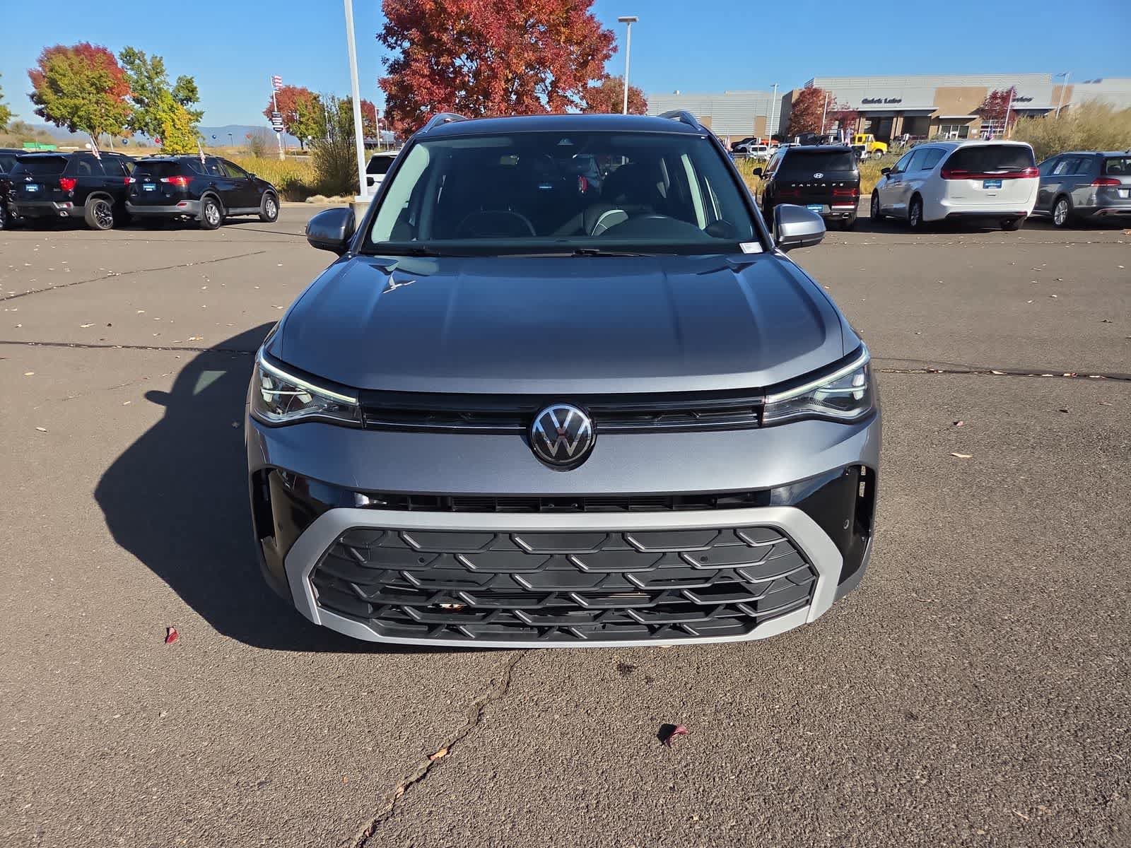 Used 2025 Volkswagen Taos SE AWD/4WD image 14