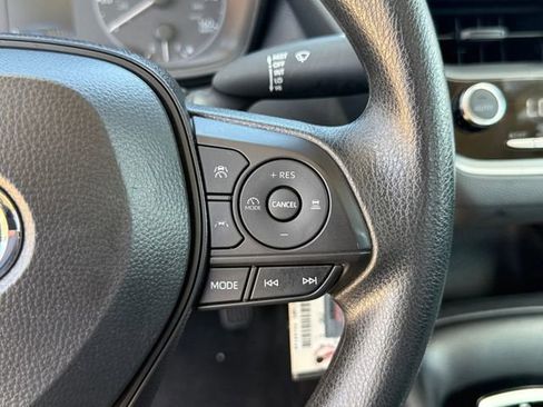 Used 2024 Toyota Corolla LE image 17