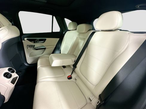Certified 2024 Mercedes-Benz GLC 300 4MATIC image 31