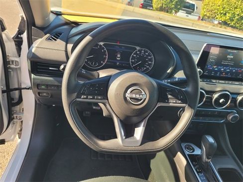 Used 2024 Nissan Sentra SV image 30