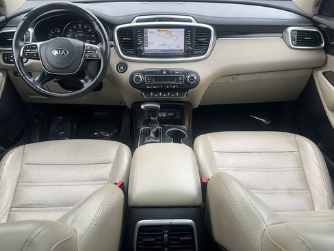 Used 2019 Kia Sorento EX w/ EX Touring Package image 30