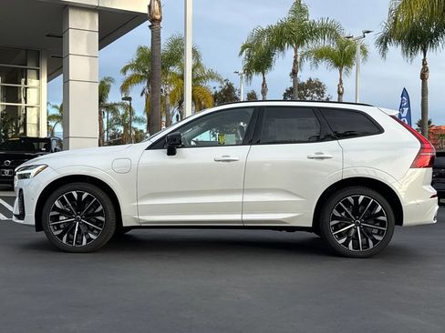 New 2026 Volvo XC60 T8 Ultra w/ Protection Package Premier image 2
