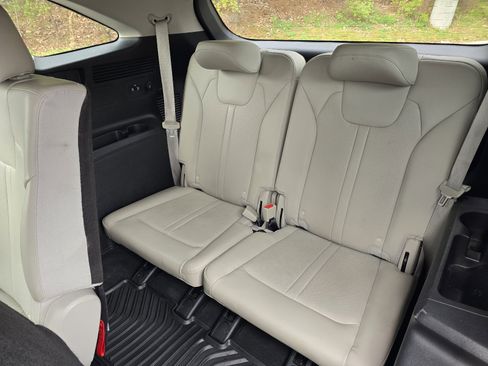 Used 2021 Kia Sorento S w/ Panoramic Sunroof Package FWD image 10