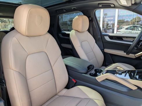 New 2026 Porsche Cayenne E-Hybrid image 25