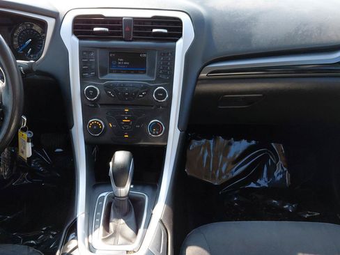 Used 2016 Ford Fusion SE w/ Equipment Group 201A FWD image 35