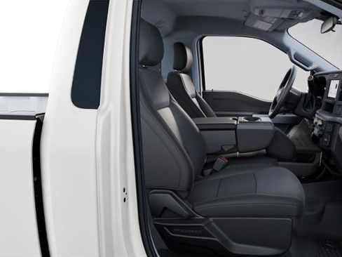 New 2025 Ford F250 XLT image 28