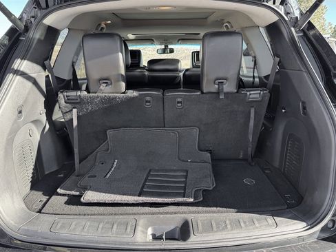 Used 2013 Nissan Pathfinder SL w/ SL Premium Pkg image 9