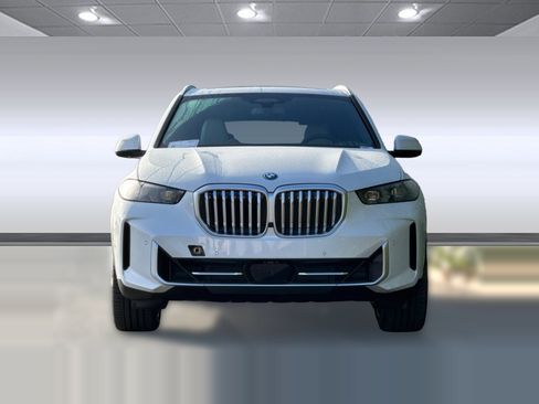 New 2026 BMW X5 xDrive50e AWD/4WD image 6