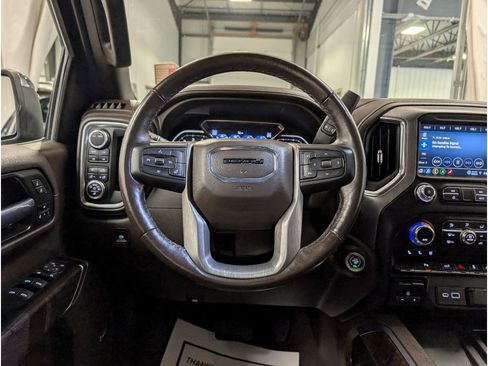 Used 2022 GMC Sierra 1500 Denali w/ Denali Premium Package AWD/4WD image 12