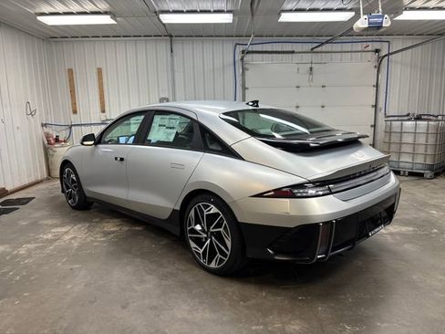 New 2025 Hyundai Ioniq 6 SEL image 3