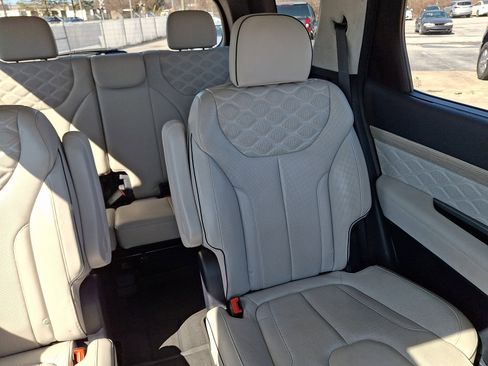 Used 2022 Hyundai Palisade Calligraphy image 20