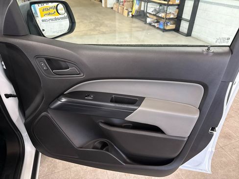 Used 2018 Chevrolet Colorado W/T w/ WT Convenience Package AWD/4WD image 46